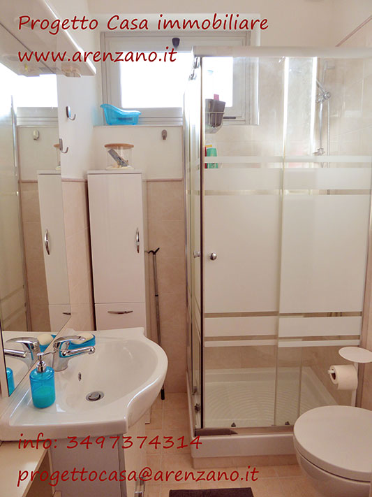 Appartamento con bagno con finestra Arenzano